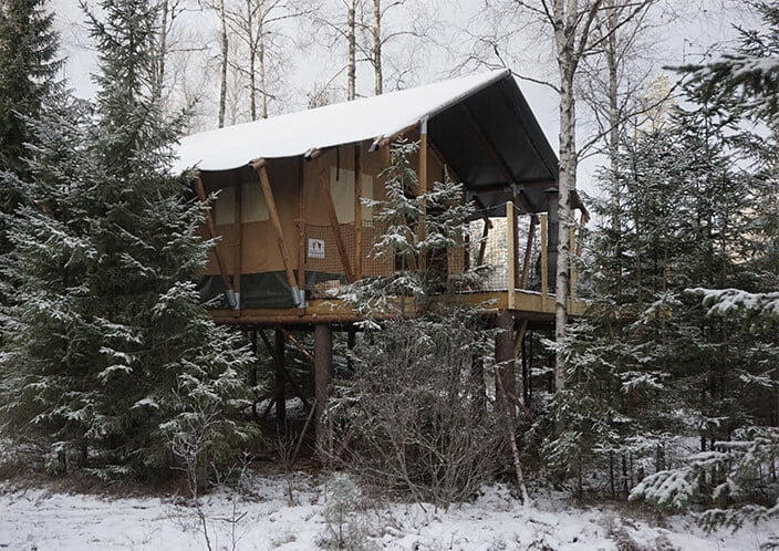 Safari tent resistant snow